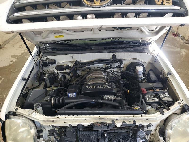 Photo 12 from auction – 2002 TOYOTA SEQUOIA with VIN 5TDBT48A42S127726