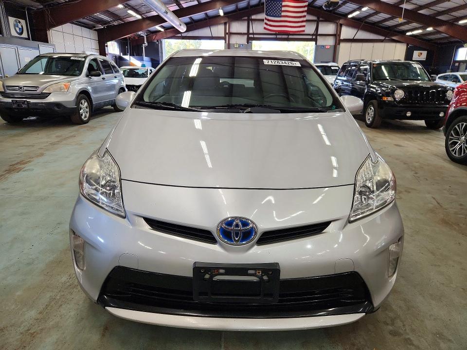Photo 5 from auction – 2015 TOYOTA PRIUS with VIN JTDKN3DUXF0453950