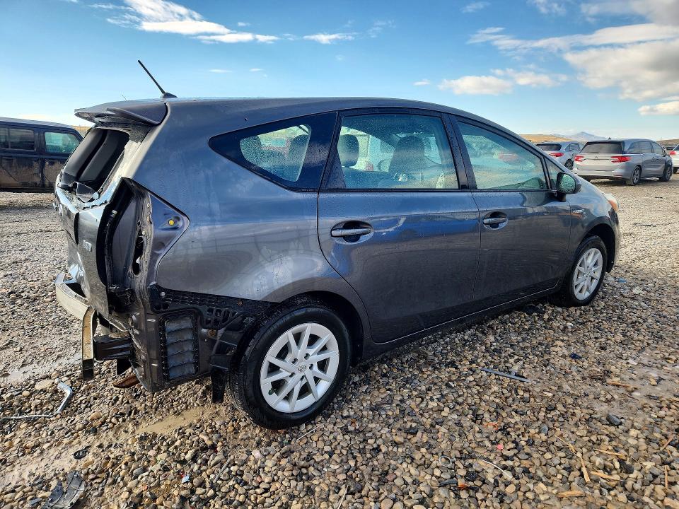 Foto 3 de la subasta – 2012 TOYOTA PRIUS V con VIN JTDZN3EU0C3038529