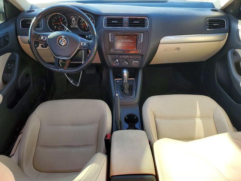 Снимка 8 от търг – 2017 VOLKSWAGEN JETTA с VIN 3VWDB7AJ5HM410620