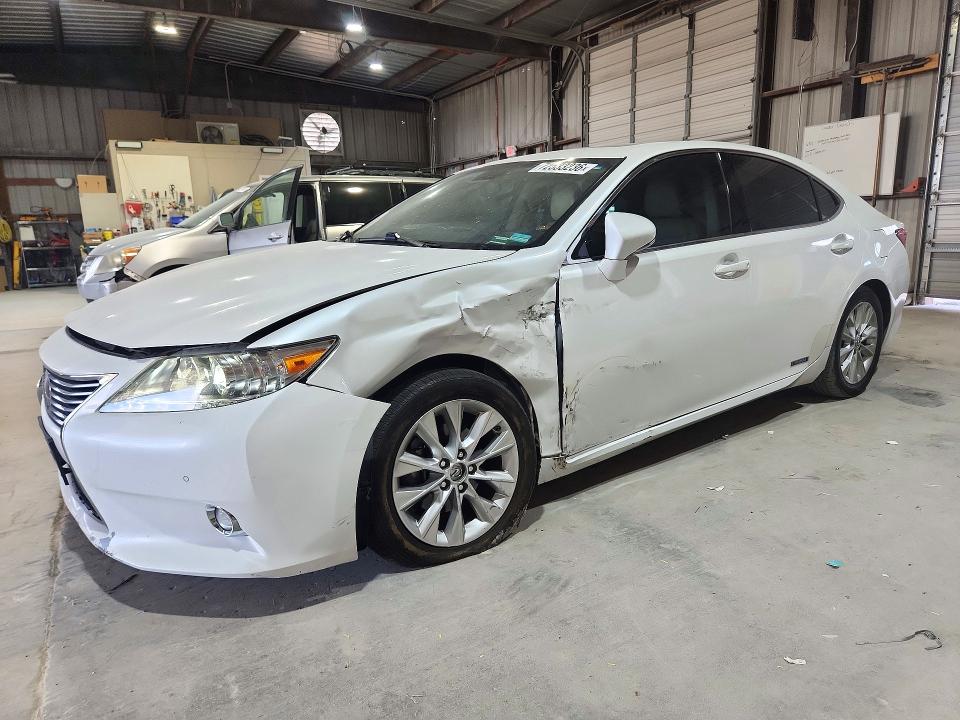 Фото 1 с аукциона – 2014 LEXUS ES с VIN JTHBW1GGXE2054142