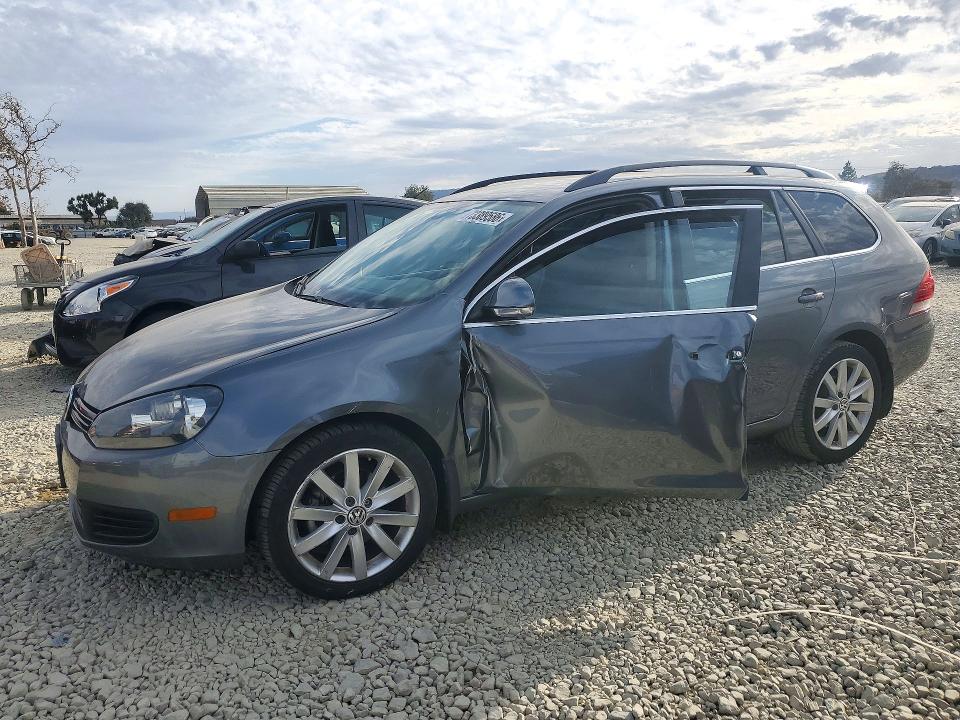2010 VOLKSWAGEN JETTA - Търг №73389586