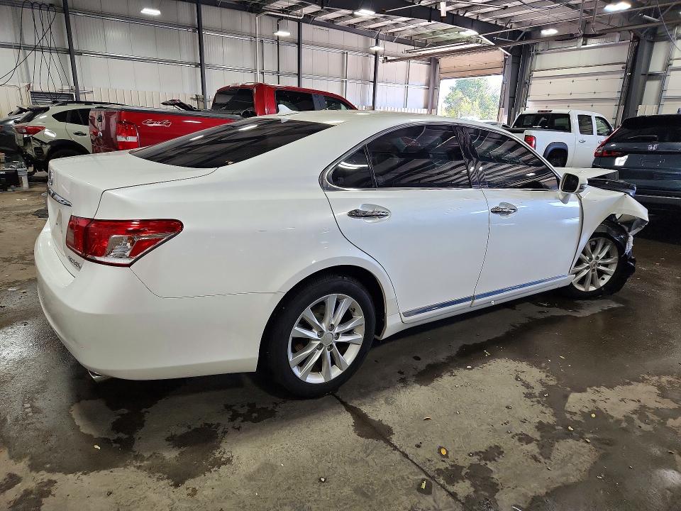 Foto 3 de la subasta – 2011 LEXUS ES con VIN JTHBK1EG0B2437534