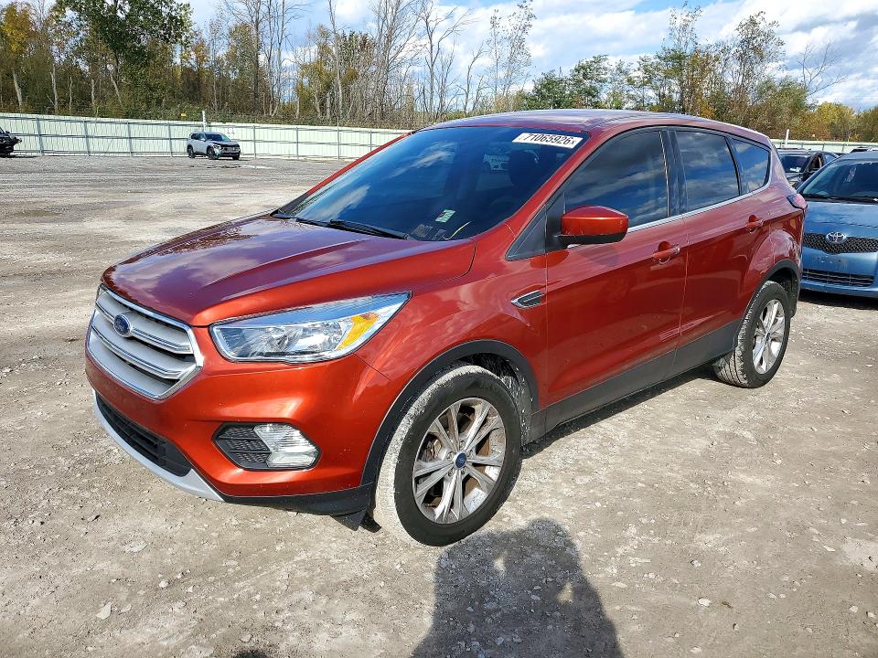 Zdjęcie 1 z aukcji – 2019 FORD ESCAPE z VIN 1FMCU9GD0KUA61578
