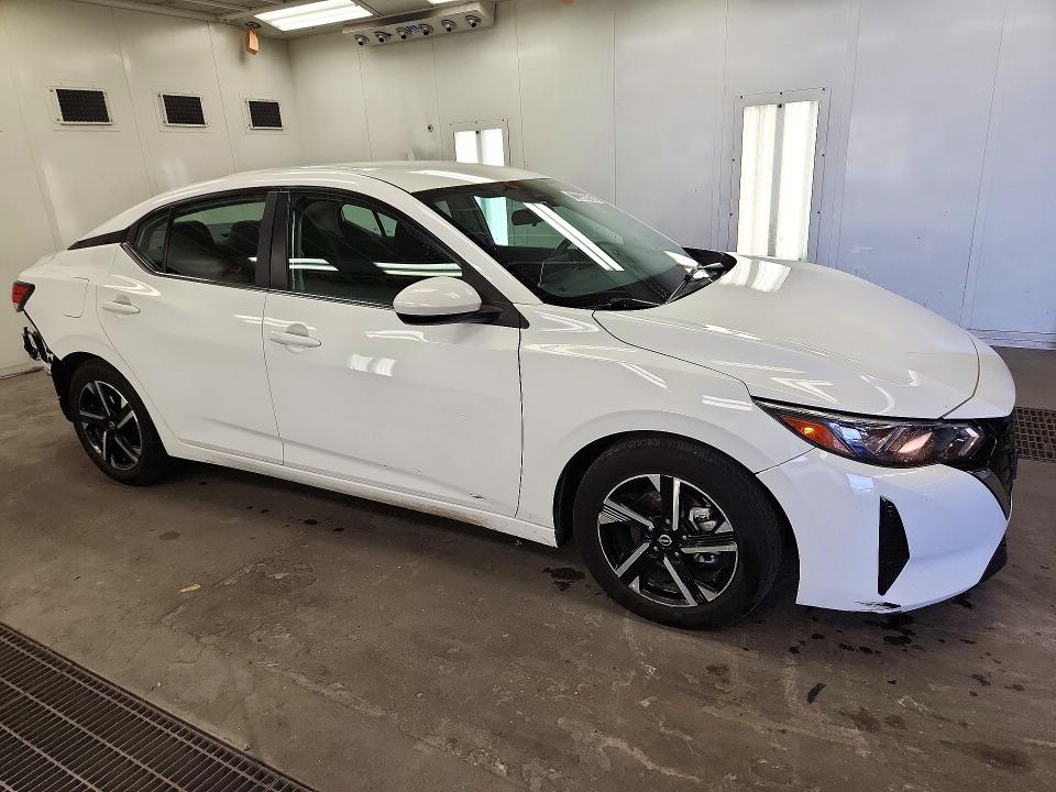 Photo 4 from auction – 2024 NISSAN SENTRA with VIN 3N1AB8CV6RY292425