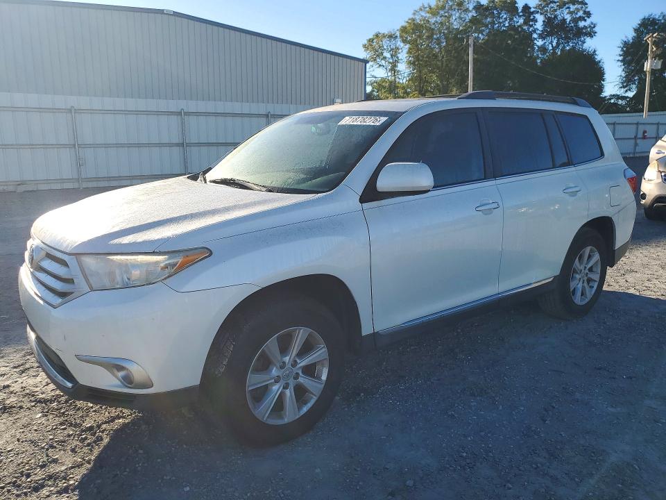 TOYOTA HIGHLANDER 2011 with VIN 5TDZA3EH8BS016550 - Photo from auction