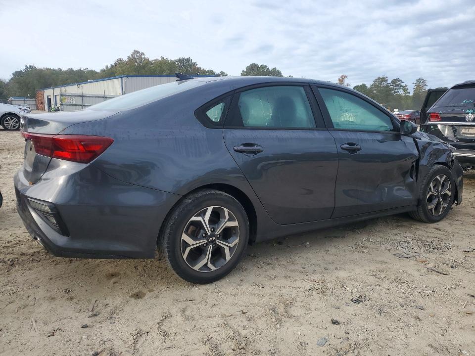 Zdjęcie 3 z aukcji – 2021 KIA FORTE z VIN 3KPF24AD1ME387944