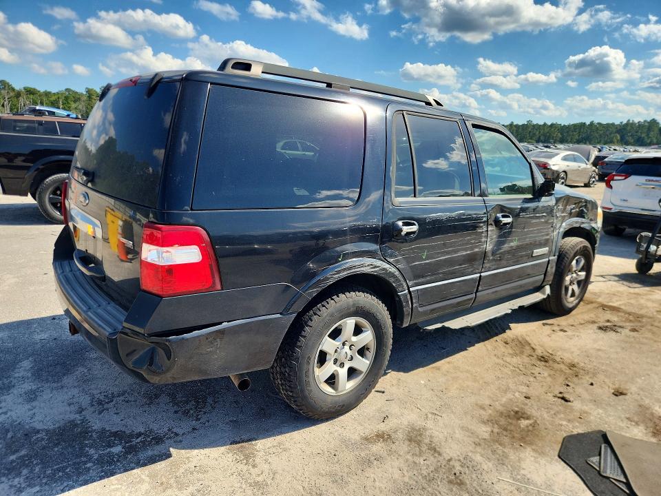 Photo 3 from auction – 2008 FORD EXPEDITION with VIN 1FMFU16588LA09915