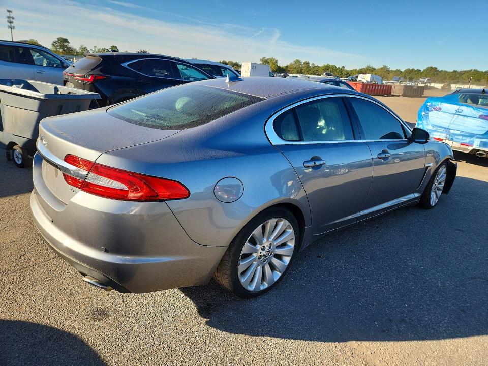 صورة رقم 3 من المزاد - 2013 JAGUAR XF مع VIN SAJWA0E77D8S65584