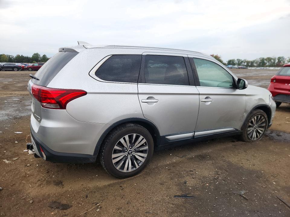 Снимка 3 от търг – 2019 MITSUBISHI OUTLANDER с VIN JA4AD3A36KZ005005