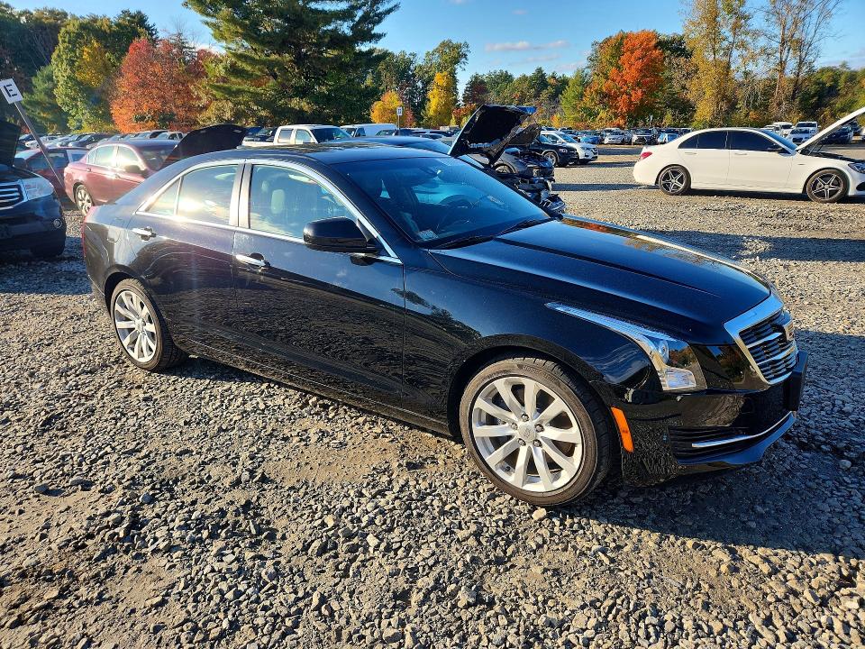 Снимка 4 от търг – 2018 CADILLAC ATS с VIN 1G6AE5RX0J0131078