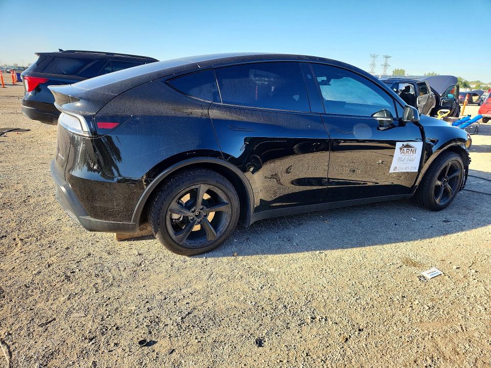 Снимка 3 от търг – 2026 TESLA MODEL Y с VIN 7SAYGDEE9TF378059
