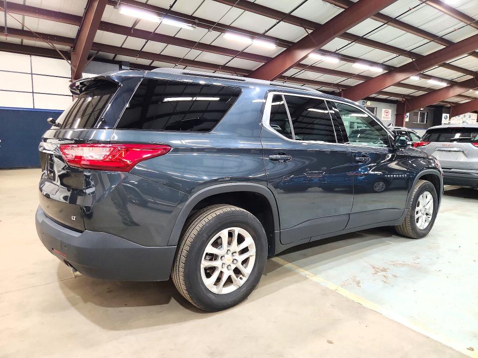 Снимка 3 от търг – 2019 CHEVROLET TRAVERSE с VIN 1GNEVGKW1KJ250255