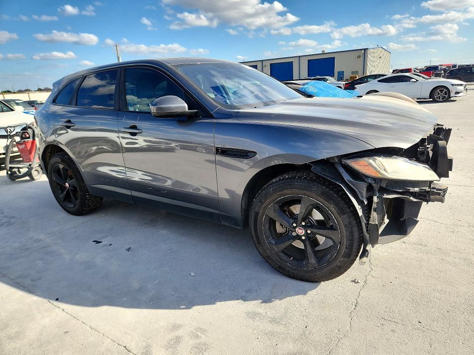 Снимка 4 от търг – 2019 JAGUAR F-PACE с VIN SADCJ2FXXKA355771