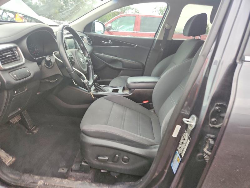 Photo 7 from auction – 2017 KIA SORENTO with VIN 5XYPG4A34HG192796