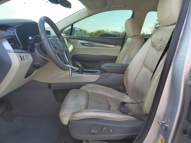 Снимка 7 от търг – 2017 CADILLAC XT5 с VIN 1GYKNERS4HZ126486