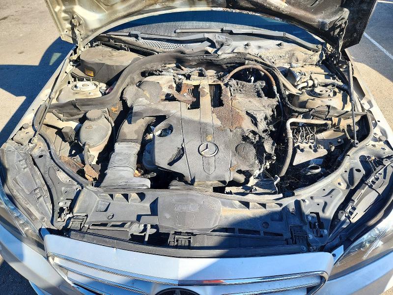 Photo 11 from auction – 2015 MERCEDES-BENZ E with VIN WDDHF6FB5FB155692
