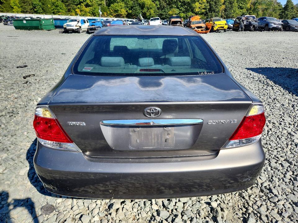 Снимка 6 от търг – 2005 TOYOTA CAMRY с VIN 4T1BE32K75U638574