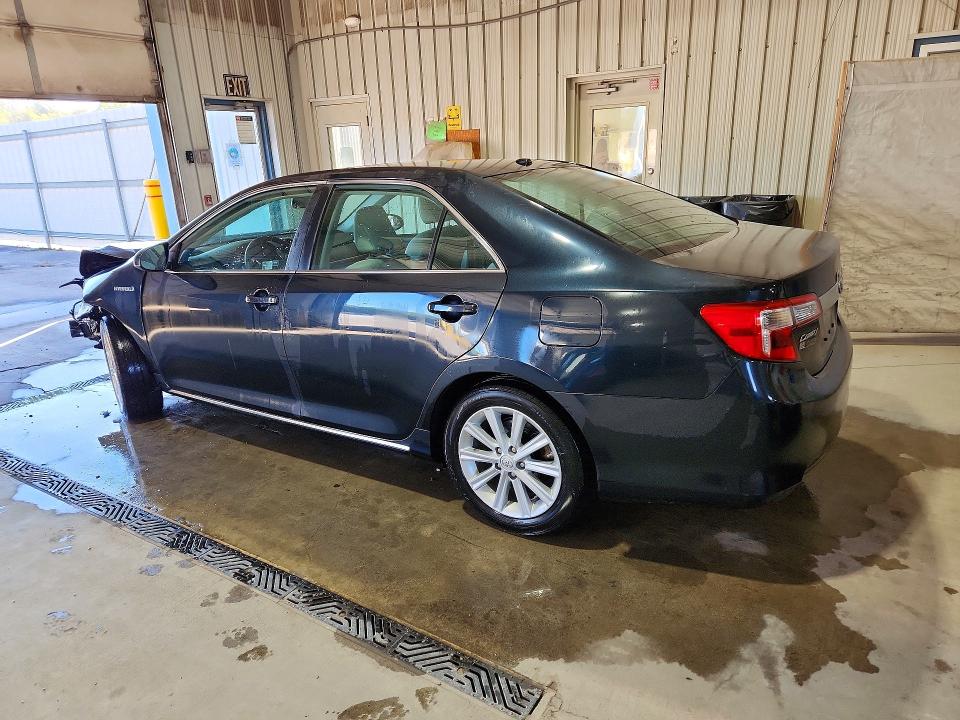 Снимка 2 от търг – 2012 TOYOTA CAMRY HYBRID с VIN 4T1BD1FK0CU049512