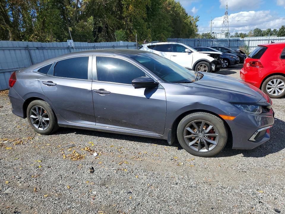 Снимка 4 от търг – 2020 HONDA CIVIC с VIN 2HGFC2F79LH028852