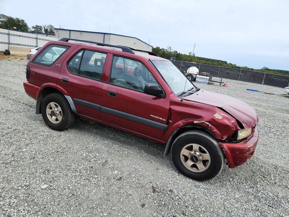 Снимка 4 от търг – 1999 ISUZU RODEO с VIN 4S2CK58W5X4346954