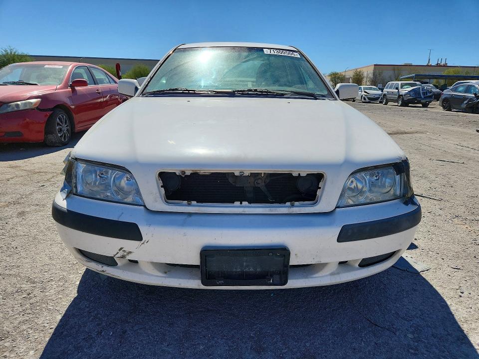 Zdjęcie 5 z aukcji – 2001 VOLVO S40 z VIN YV1VS29561F602436
