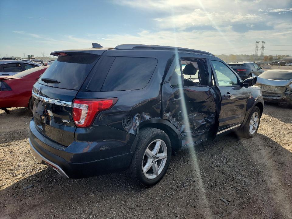 Снимка 3 от търг – 2017 FORD EXPLORER с VIN 1FM5K8D87HGA26348