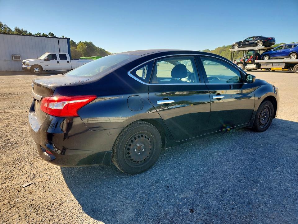 Photo 3 from auction – 2016 NISSAN SENTRA with VIN 3N1AB7AP6GY256763