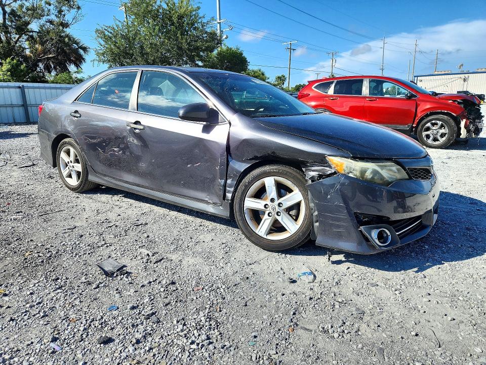 Снимка 4 от търг – 2012 TOYOTA CAMRY с VIN 4T1BF1FK9CU185244