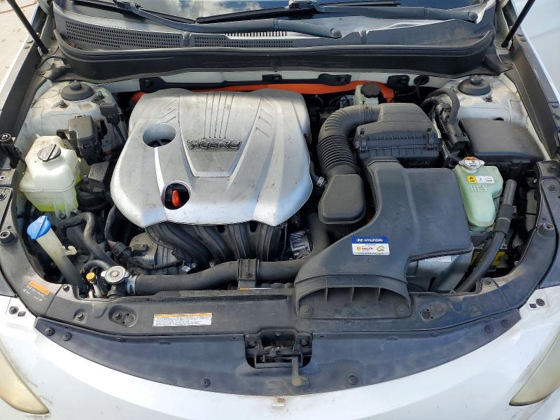 Снимка 11 от търг – 2015 HYUNDAI SONATA HYBRID с VIN KMHEC4A41FA138456