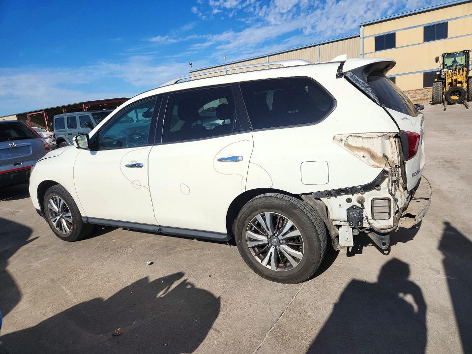 Photo 2 from auction – 2019 NISSAN PATHFINDER with VIN 5N1DR2MN2KC593611