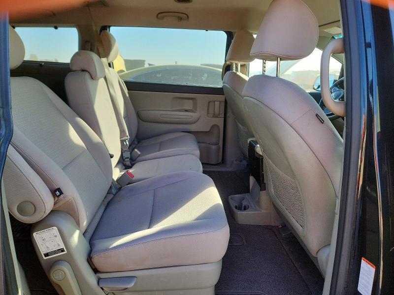 Photo 10 from auction – 2016 KIA SEDONA with VIN KNDMB5C11G6182036