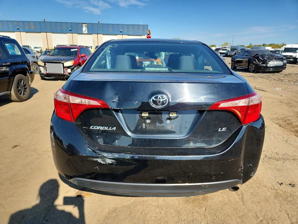 Снимка 6 от търг – 2019 TOYOTA COROLLA с VIN 5YFBURHE9KP875460