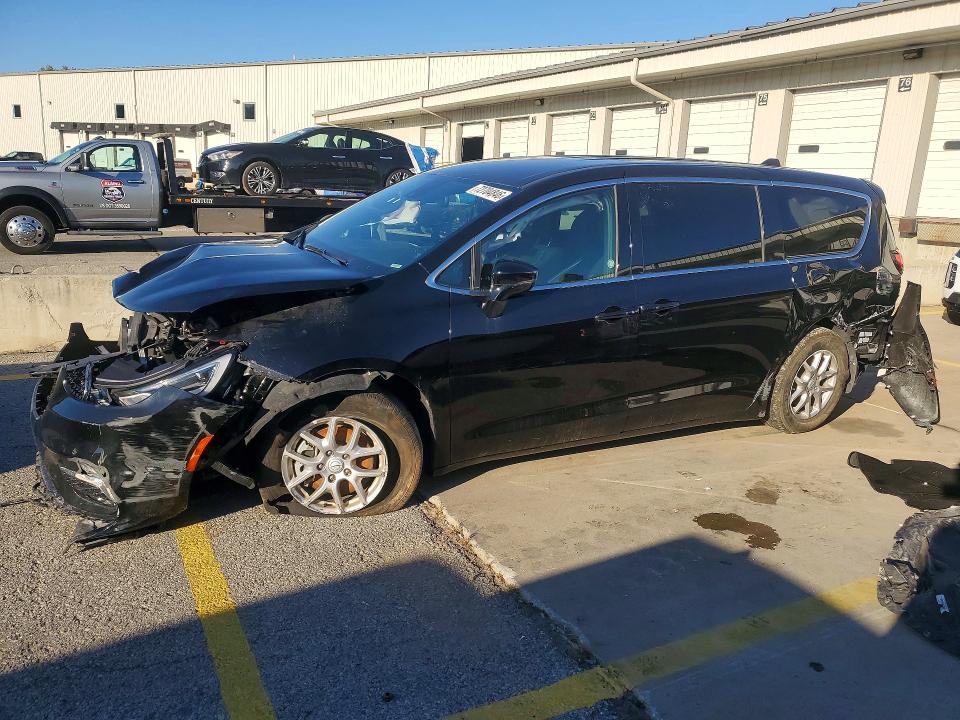 CHRYSLER PACIFICA 2026 с VIN 2C4RC1BG6TR172283 - Снимка от търг
