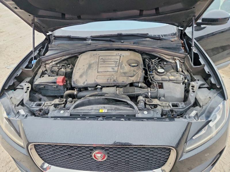 Photo 12 from auction – 2019 JAGUAR F-PACE with VIN SADCJ2FX8KA365005