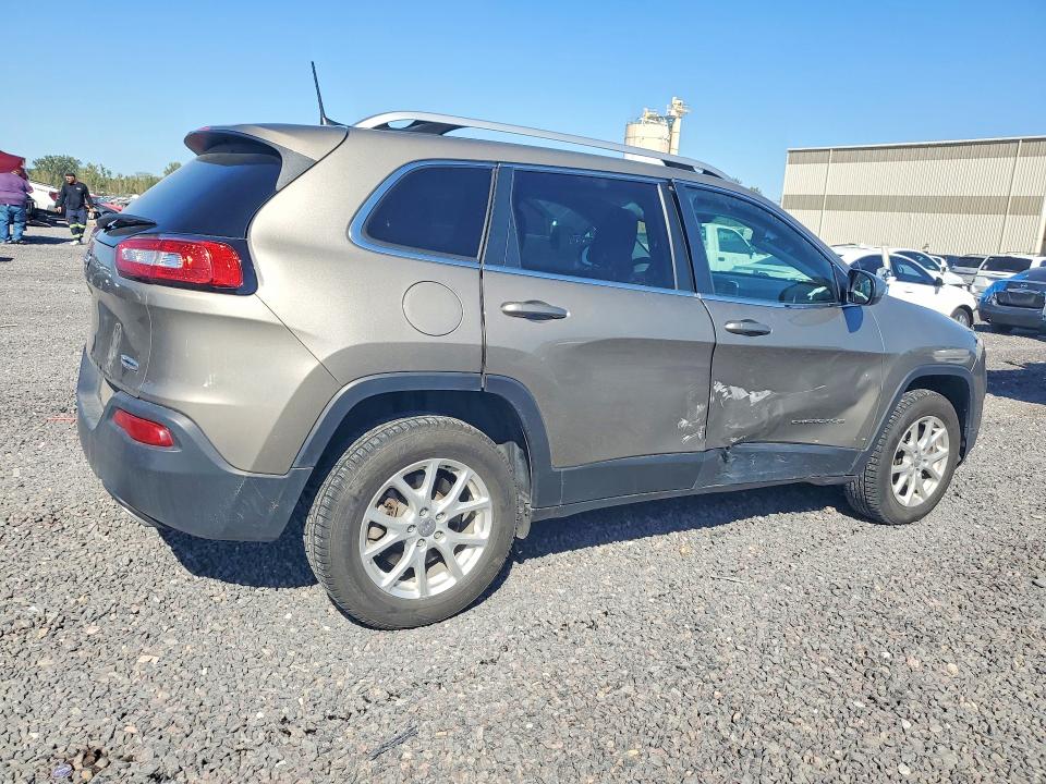 Снимка 3 от търг – 2017 JEEP CHEROKEE с VIN 1C4PJMCS2HW587844