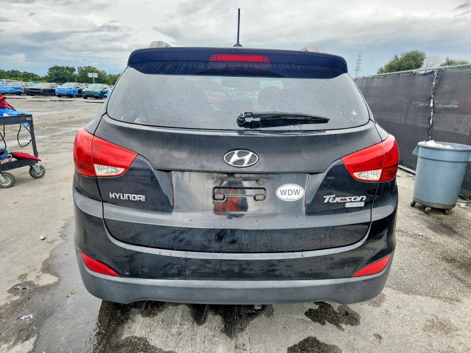 Снимка 6 от търг – 2010 HYUNDAI TUCSON с VIN KM8JU3AC4AU074353