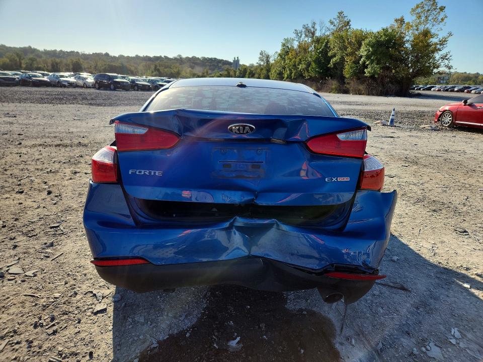 Photo 6 from auction – 2015 KIA FORTE with VIN KNAFX4A8XF5319254