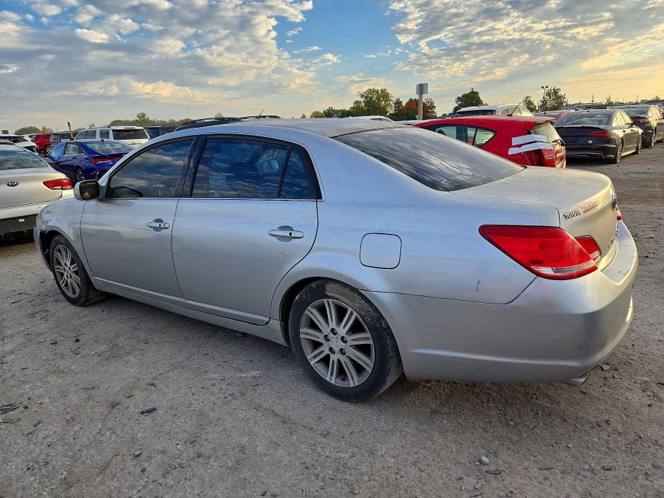 Photo 2 from auction – 2005 TOYOTA AVALON with VIN 4T1BK36B25U061343