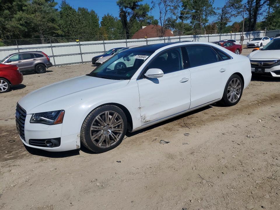 Снимка 1 от търг – 2012 AUDI A8 с VIN WAURVAFD8CN013205