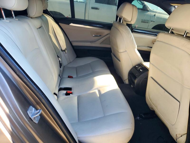 Снимка 10 от търг – 2015 BMW 550 с VIN WBAKN9C58FD960784