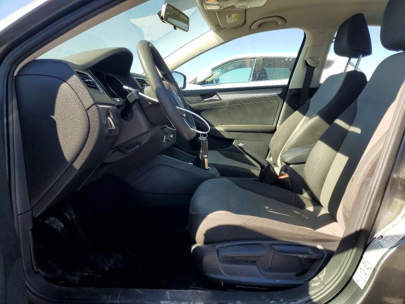 Снимка 7 от търг – 2017 VOLKSWAGEN JETTA с VIN 3VW167AJ4HM318681