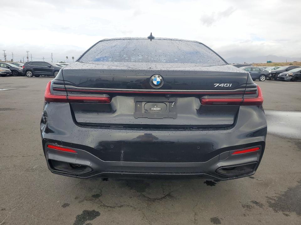 Снимка 6 от търг – 2021 BMW 740 с VIN WBA7T2C00MCF77595