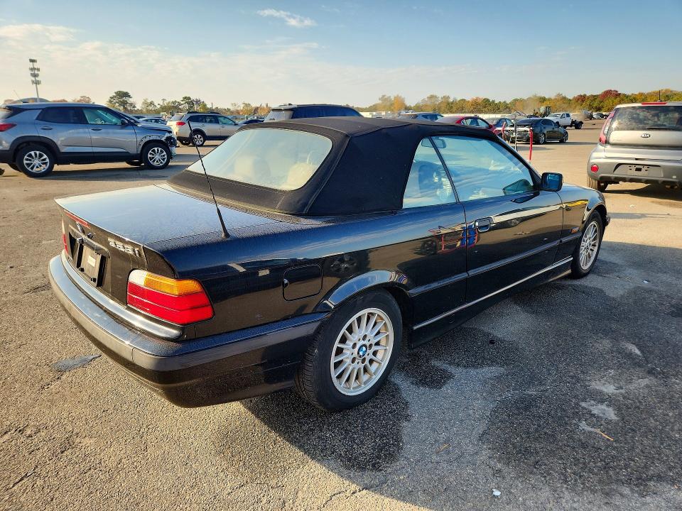 Снимка 3 от търг – 1996 BMW 328 с VIN WBABK8329TET92737