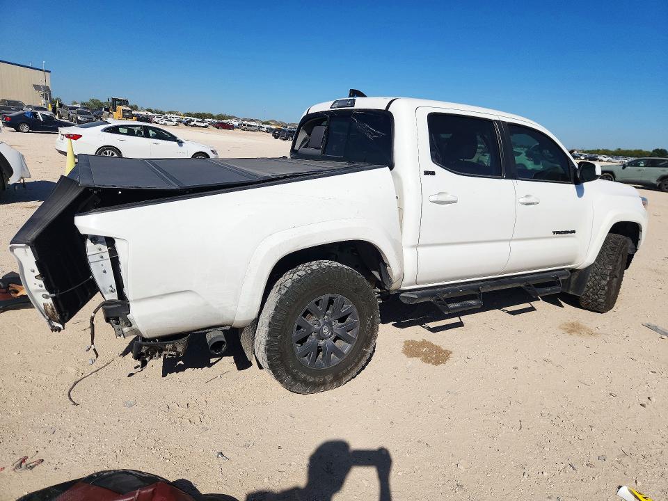 Foto 3 de la subasta – 2023 TOYOTA TACOMA con VIN 3TMAZ5CN2PM219127