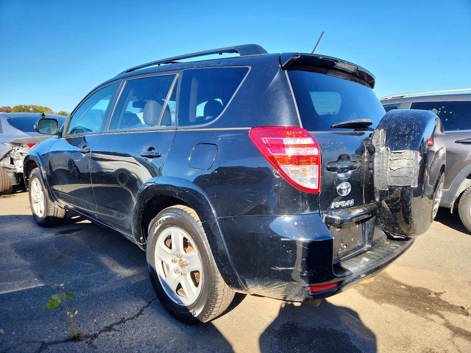 Снимка 2 от търг – 2011 TOYOTA RAV4 с VIN 2T3DK4DV8BW046313