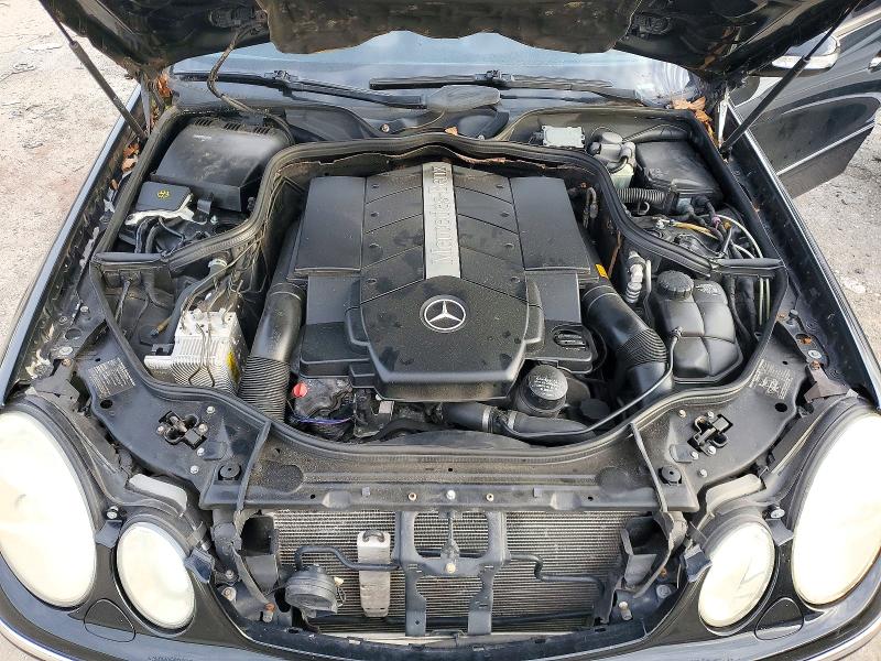 Снимка 11 от търг – 2005 MERCEDES-BENZ E с VIN WDBUF83J85X165777