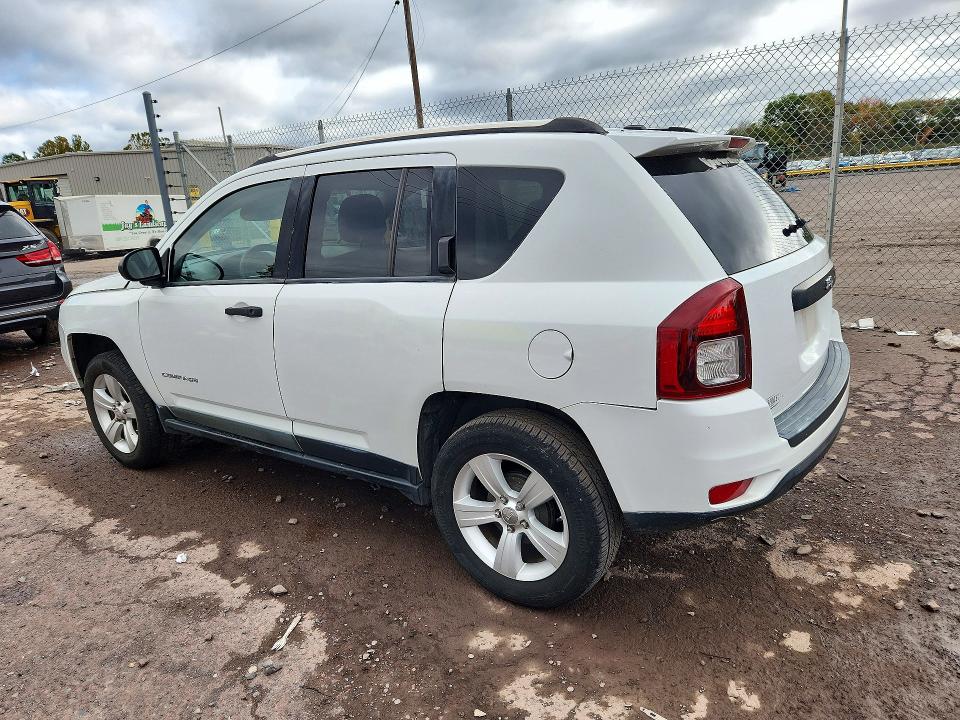 Zdjęcie 2 z aukcji – 2014 JEEP COMPASS z VIN 1C4NJCBB0ED726167