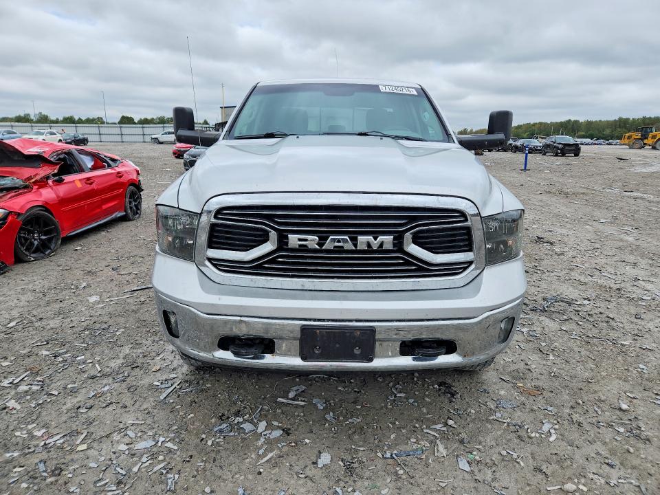 Снимка 5 от търг – 2015 RAM 1500 с VIN 1C6RR7LM9FS543310