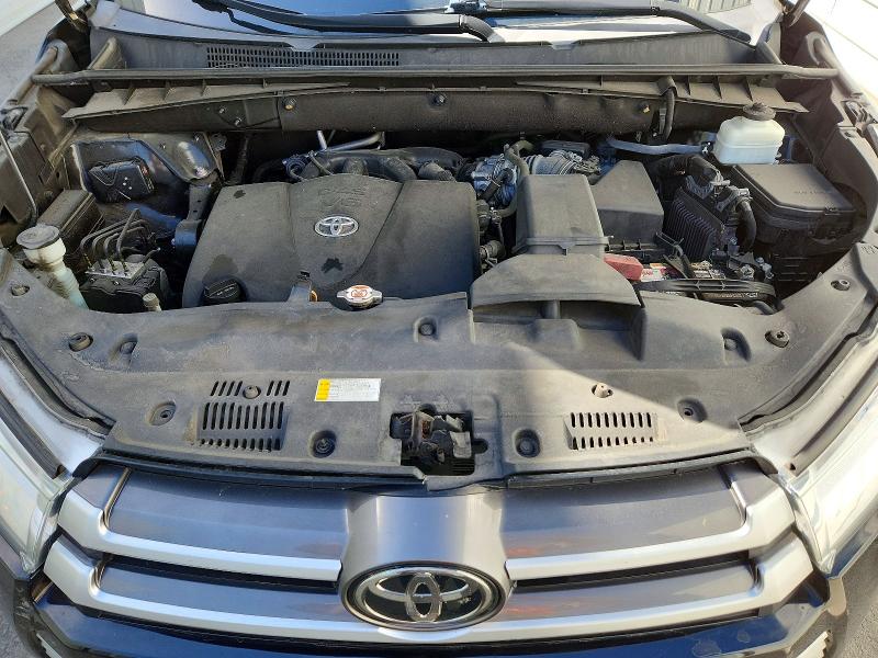 صورة رقم 12 من المزاد - 2019 TOYOTA HIGHLANDER مع VIN 5TDKZRFH6KS345842